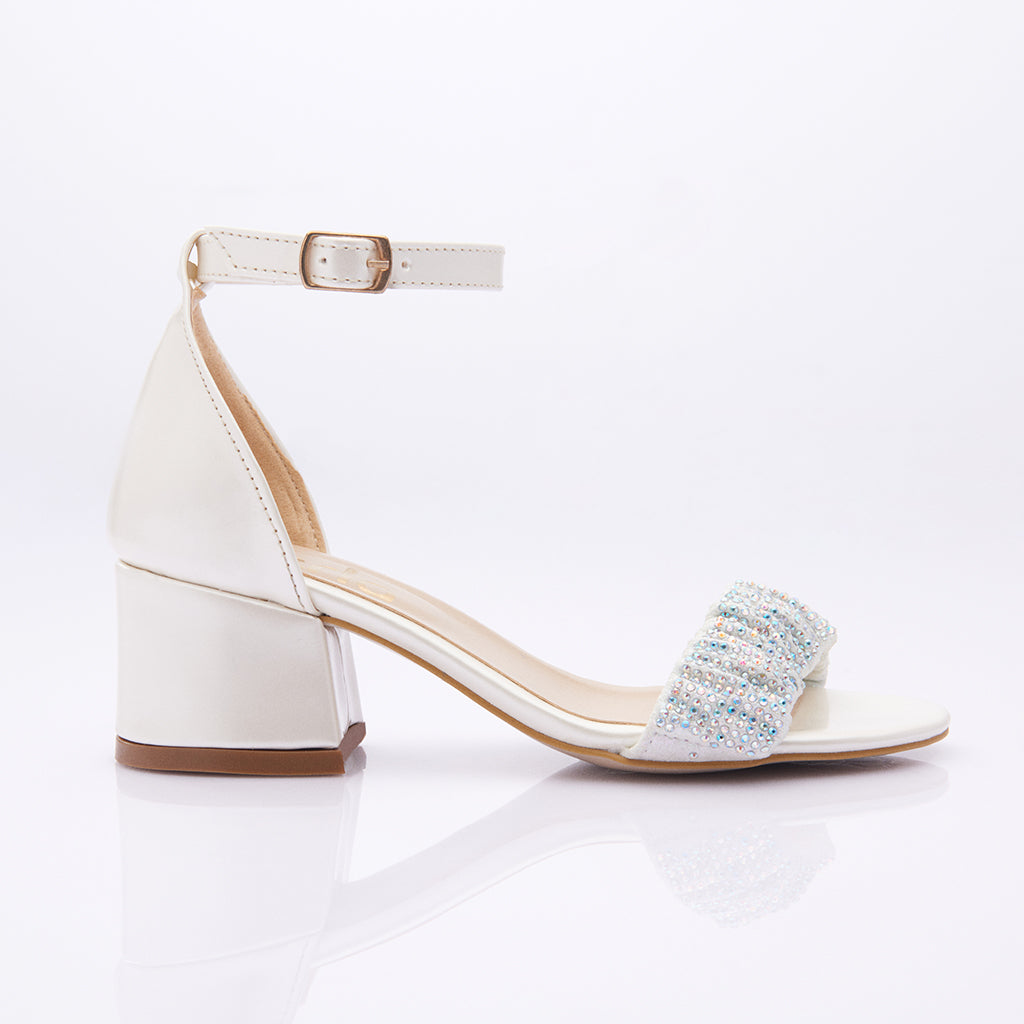White dancing sandals with a low, wide heel and a strap around the ankle -  BRAVOMODA