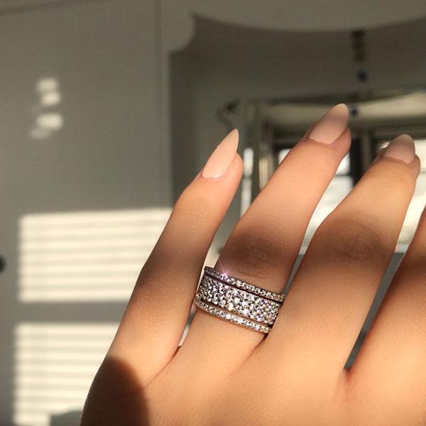 Luxury Wide Pave Design Womens Wedding Band For Women In White Gold Ringselfies