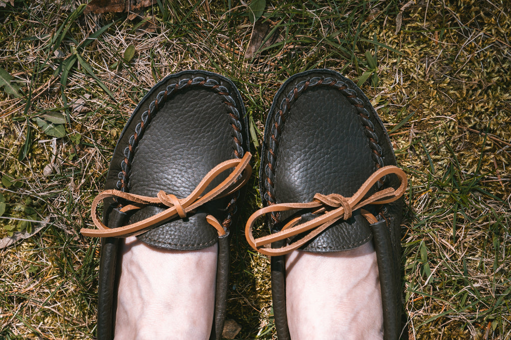 beautiful buffalo hide leather moccasins