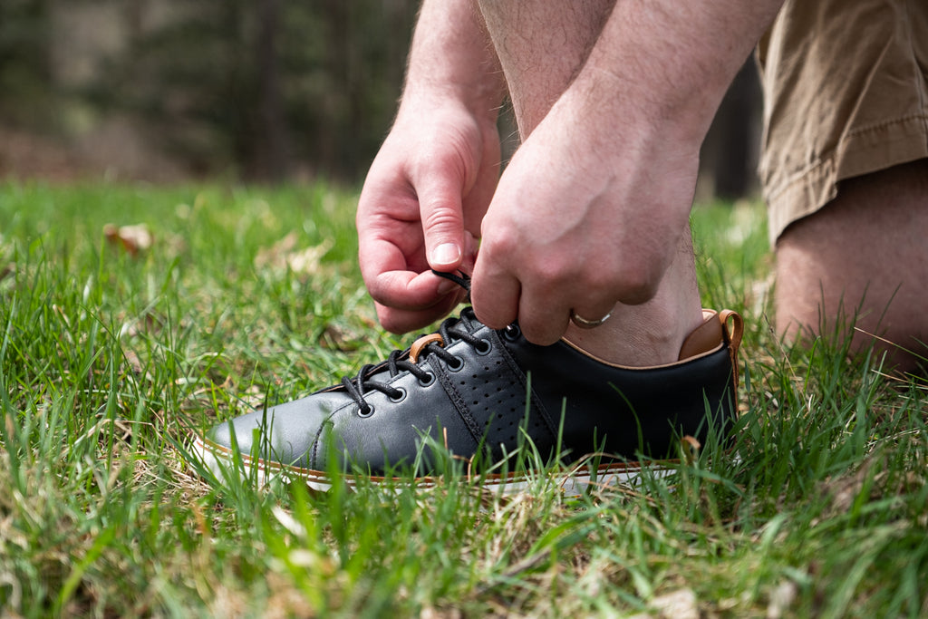 Shoes for earthing