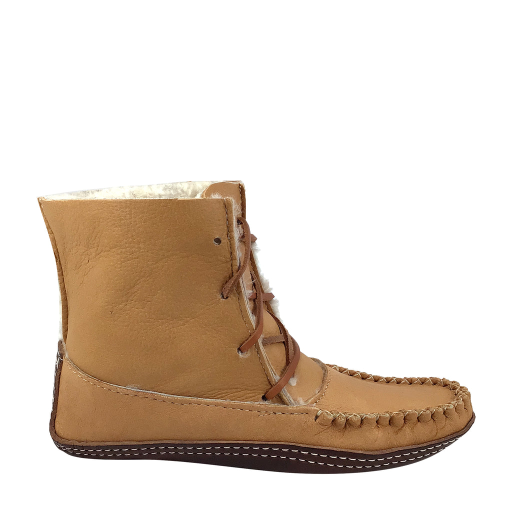 sheepskin lined snow boots