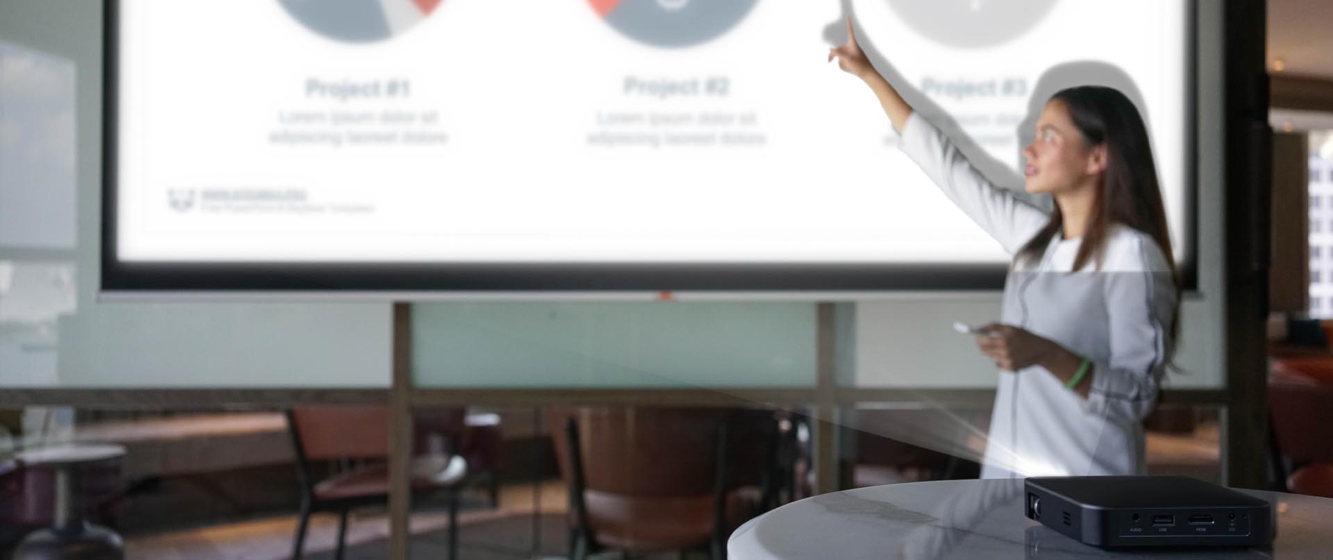 Innovative K5X wireless short throw projector - wireless presentation on the go