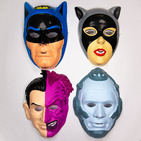 Vintage DC Comics Batman Halloween Masks Lot Catwoman Two Face Mr. Fre –  The Wild Robot