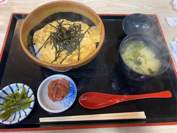 今回は貝作さんで頂きました。江ノ島丼を頂きました〜