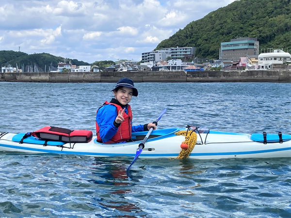 お兄ちゃんが一人乗りにも乗ってみたそうだったので、ちょっとチャレンジ！気持ちよさそうに漕いでいました。