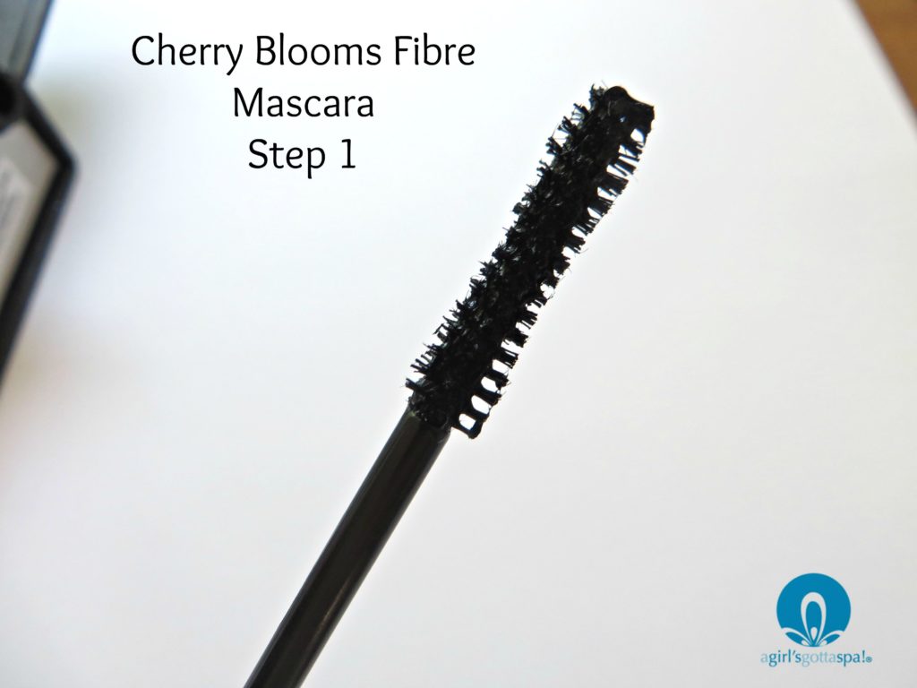 cherry-blooms-fibre-mascara-review