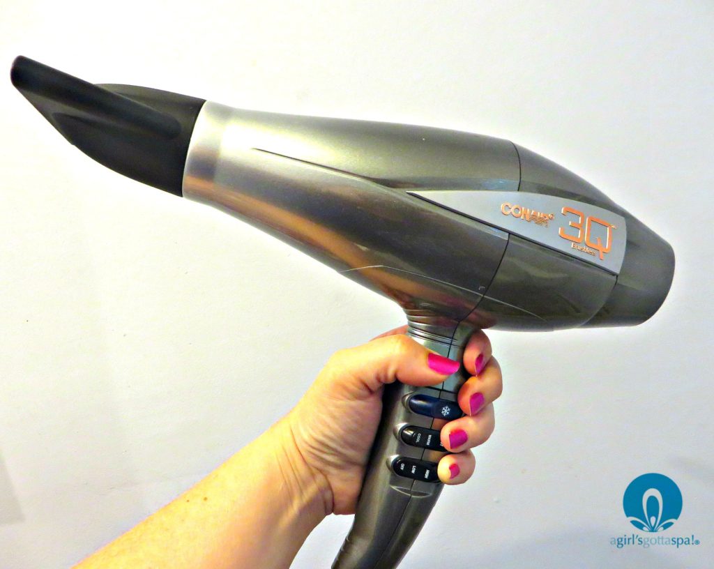 Bring the salon and spa home with Conair! Review of the Infiniti Pro by Conair® 3Q™ Styling Tool and True Glow  Sonic Skincare Solution via @agirlsgottaspa. @conairbeauty #spon