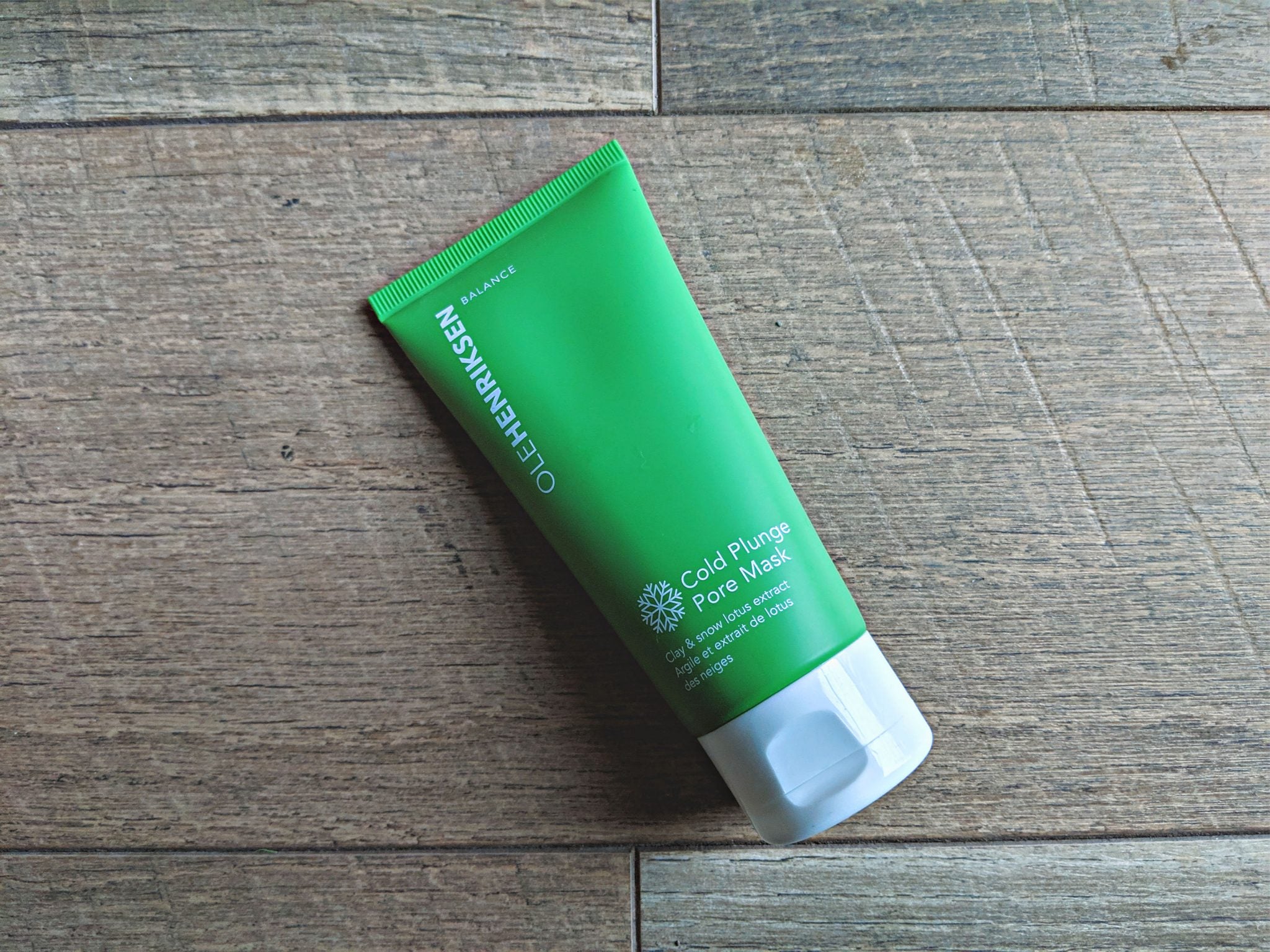 Large pores? Check this Ole Henriksen Cold Plunge Pore Mask review #skincare