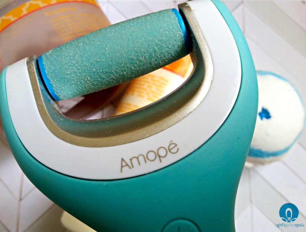 Get your feet sandal-ready with Amopé™! How-to pedicure. #AmopeCrowd #DoYouAmope #Sponsored