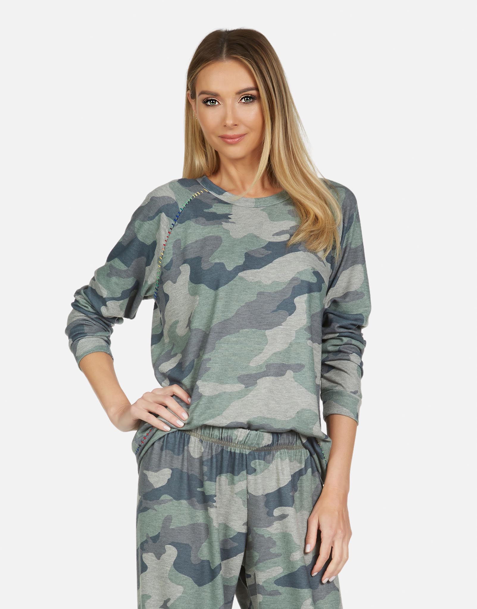 James LE Army Camo Raglan - Army Camo XS