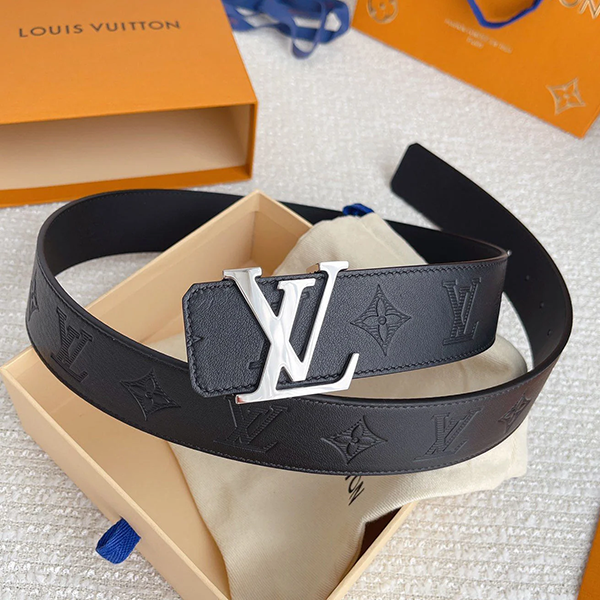 LV Louis Vuitton Classic Print Leather Smooth Buckle Belt