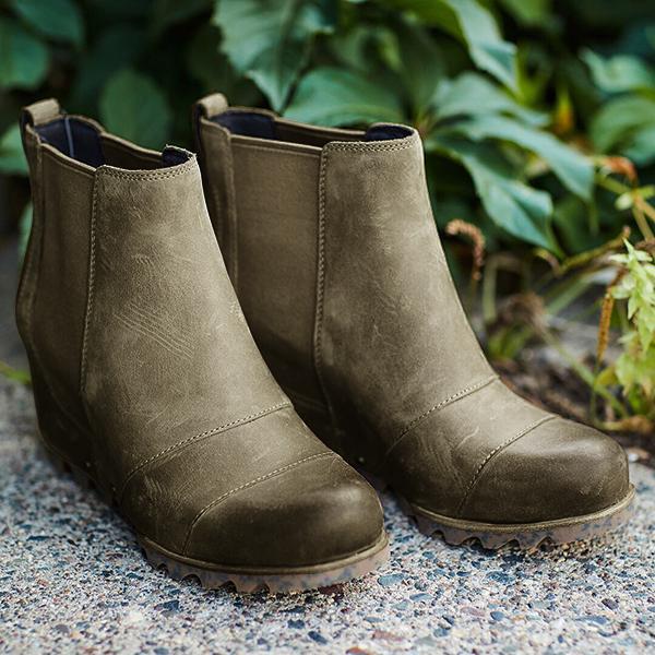 slip on wedge boots