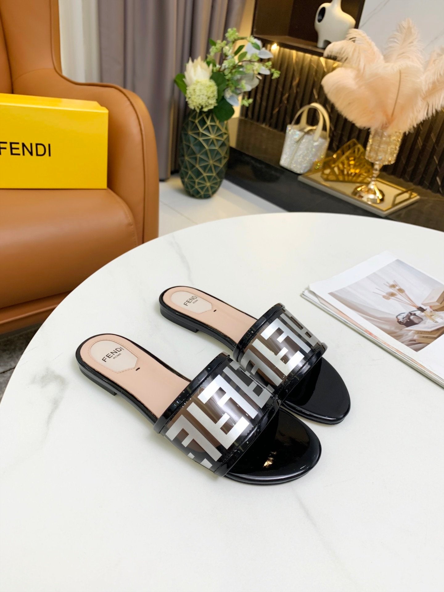 FENDI FF 2022 New Women Fashion Leather Casual High Heeled Shoes Flat Sandal Slippers