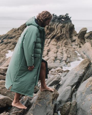 Beach Towel Ponchos & Changing Robes – Vivida Lifestyle