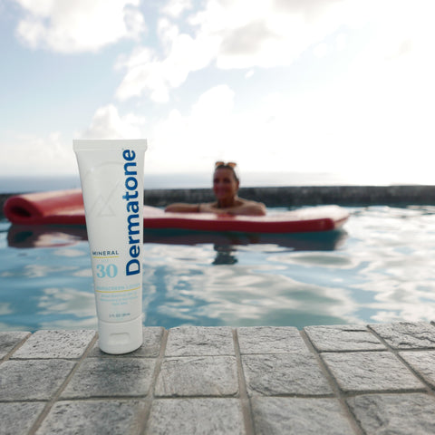 Mineral Sunscreen Lotion SPF30 by the pool