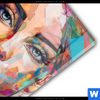 Acrylglasbild Abstraktes Frauenportraet Aurora Hochformat Materialbild