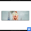 Leinwandbild Frauenportrait Mit Blumen Panorama Motivvorschau