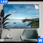 Leuchtbild mit dem Bild Leuchtturm an der Nordsee im Format Querformat kaufen.