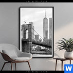 Poster mit dem Bild Brooklyn Bridge Schwarzweiß im Format Hochformat kaufen.