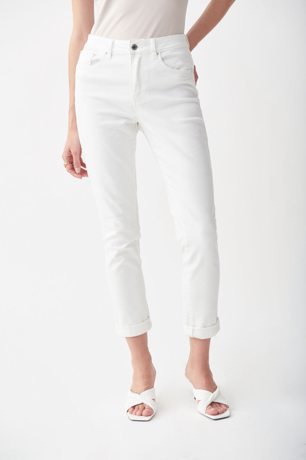 Joseph Ribkoff Cut-out Capris in White 221945