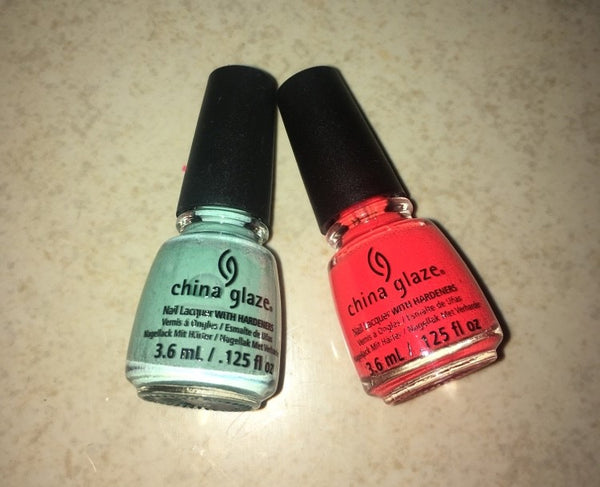 Lot of 50 China Glaze 3.6ml mini-bars - Ecart