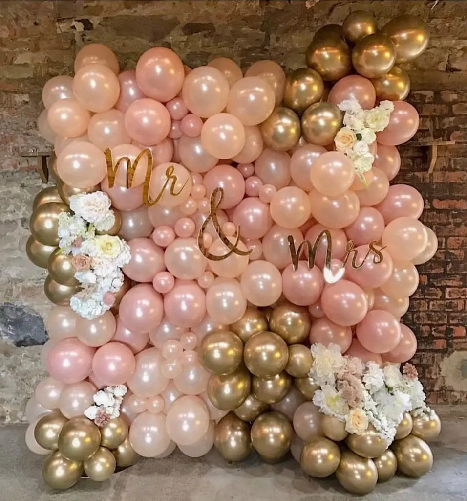 Balloon wall backdrop 