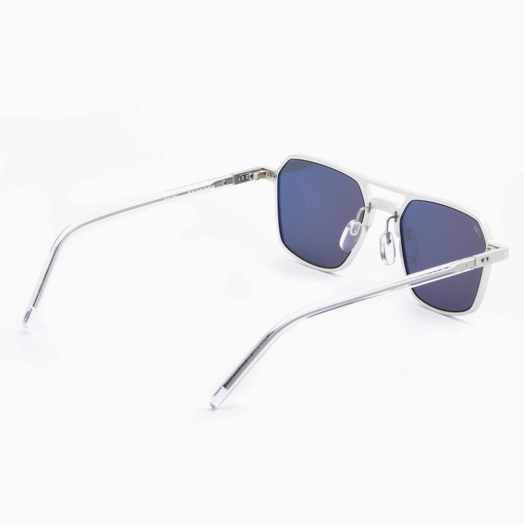 Akila Phantom - Silver | Sunglasses | Black Optical