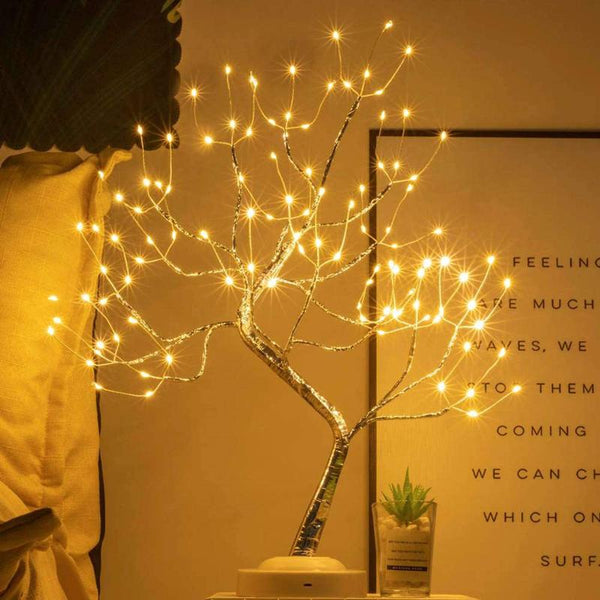 Lampe arbre lumineux dans un petit espace