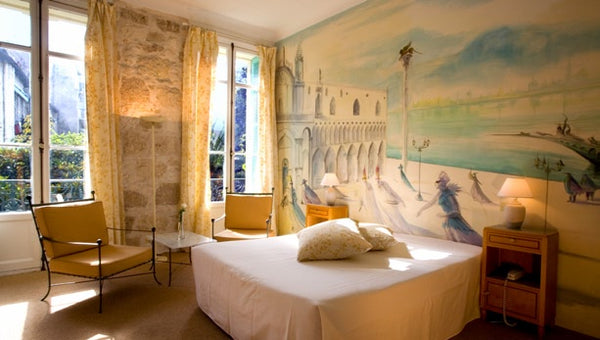 Example bedroom at the Windsor Hotel in Nice, France