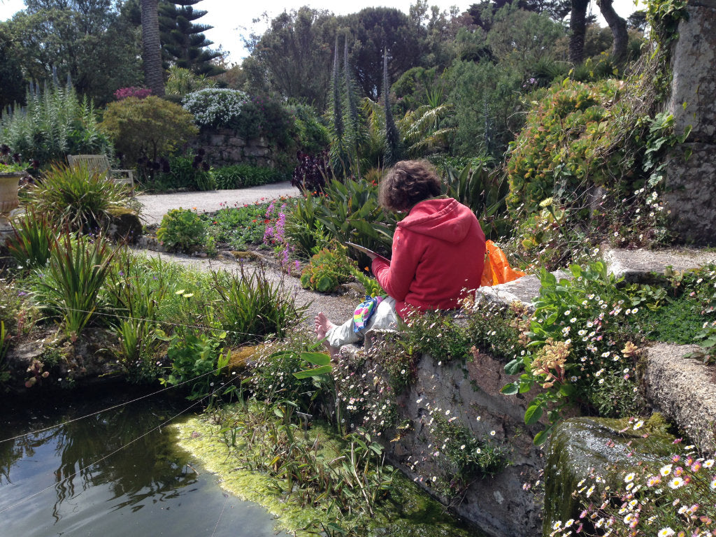 John Dyer, Cornish artist, painting in Tresco Abbey Gardens