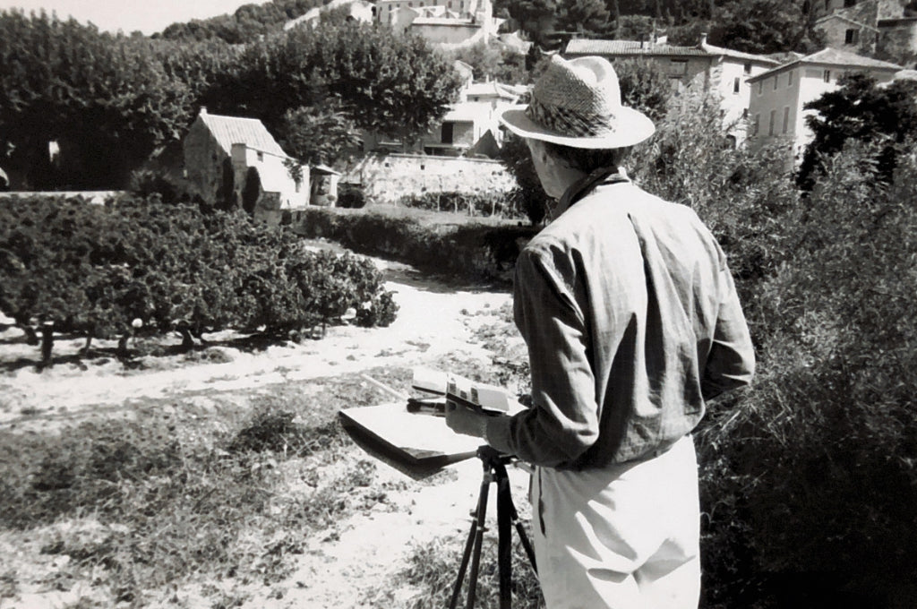 Photograph of artist Ted Dyer painting on location in Provence, France
