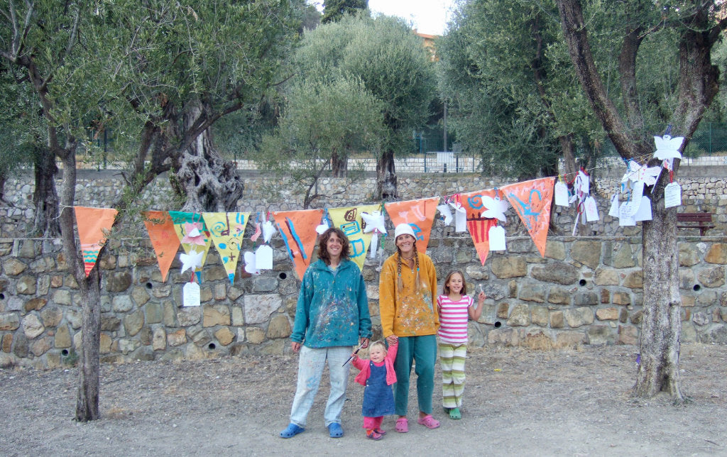 The Dyer family of artists in Menton, France in 2007. From left to right - John Dyer, Wilamena Dyer, Joanne Short and Martha-Lilly Dyer.