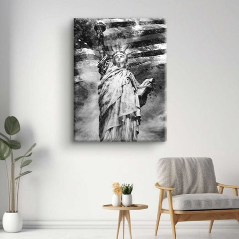 Mural of the Statue of Liberty in black and white by ArtMind