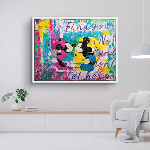 Wall mural - Mickey and Minnie in Love