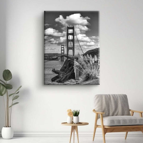 Wall painting with the Golden Gate Bridge by ArtMind