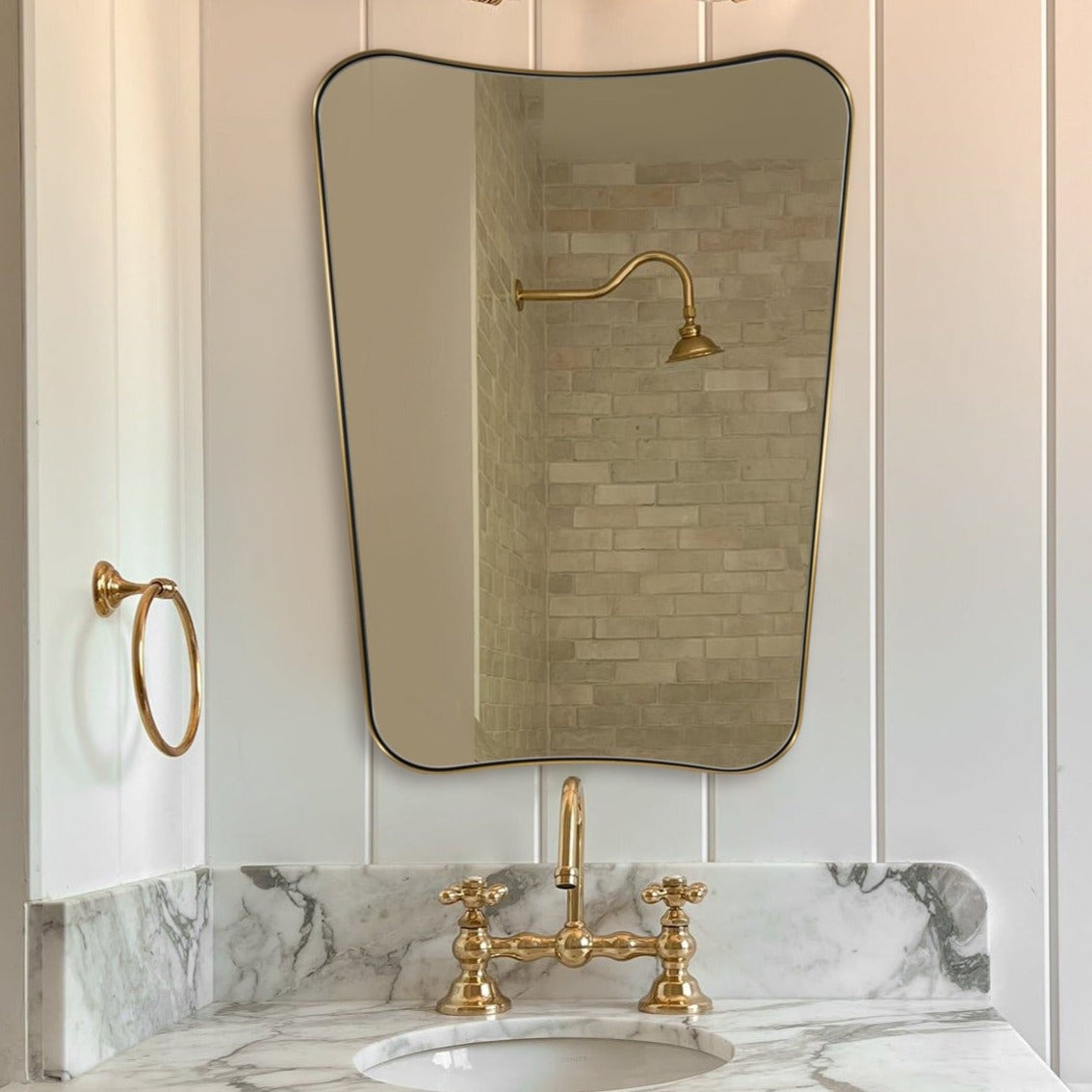 ANDY STAR Brass Oval Mirror, 24x40 Inch Bathroom Mirror Gold , Brass Vanity  Mirror, Pill Shaped Mirrors Gold Metal Frame Stainless Steel 1 Deep Hang  Vertically & Horizontally Ideal for Narrow Space 