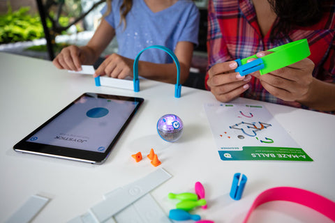 Engaging K-6 Maths and STEAM based activities using Sphero