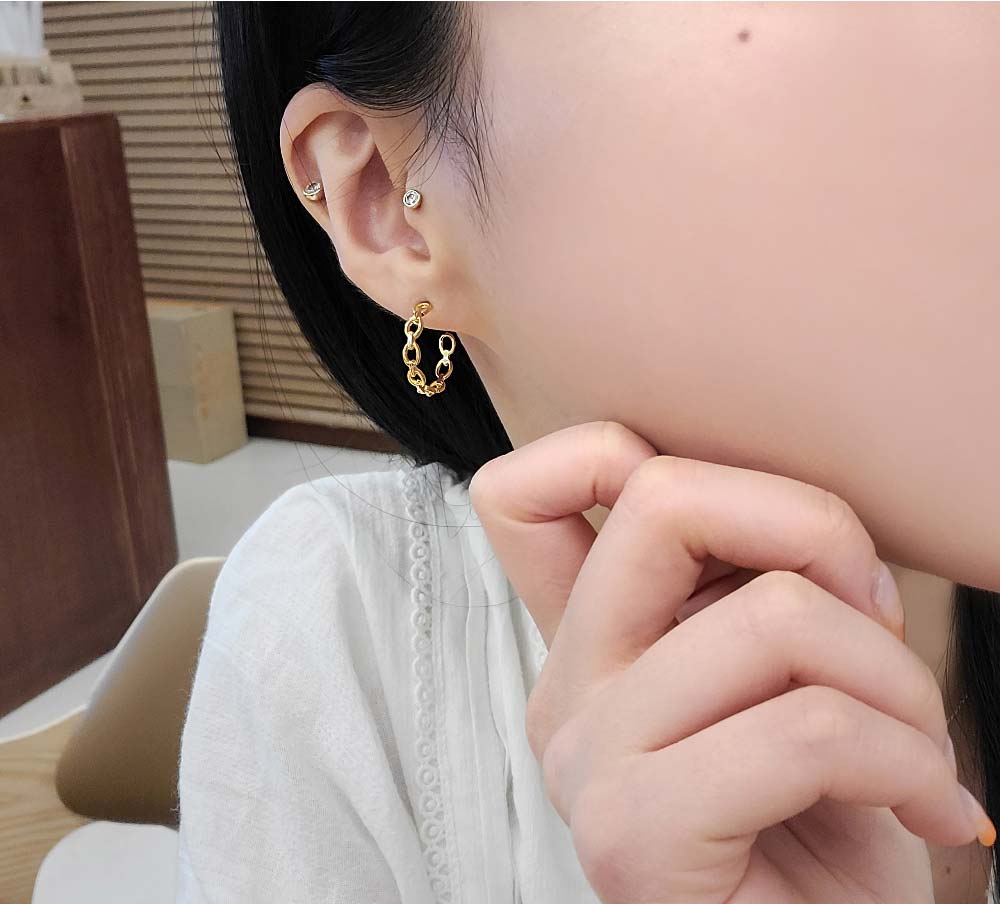 925 Silver Chanel Coco Unbalanced Earring
