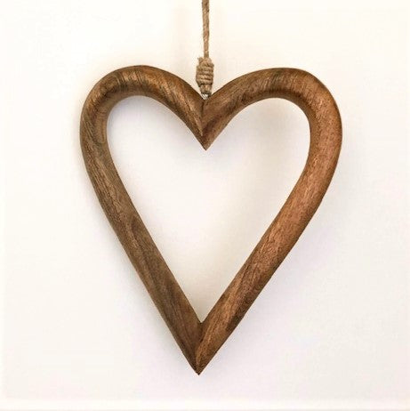 SMALL WHITE WASHED WOODEN HEART – Willow and Co Interiors Ltd