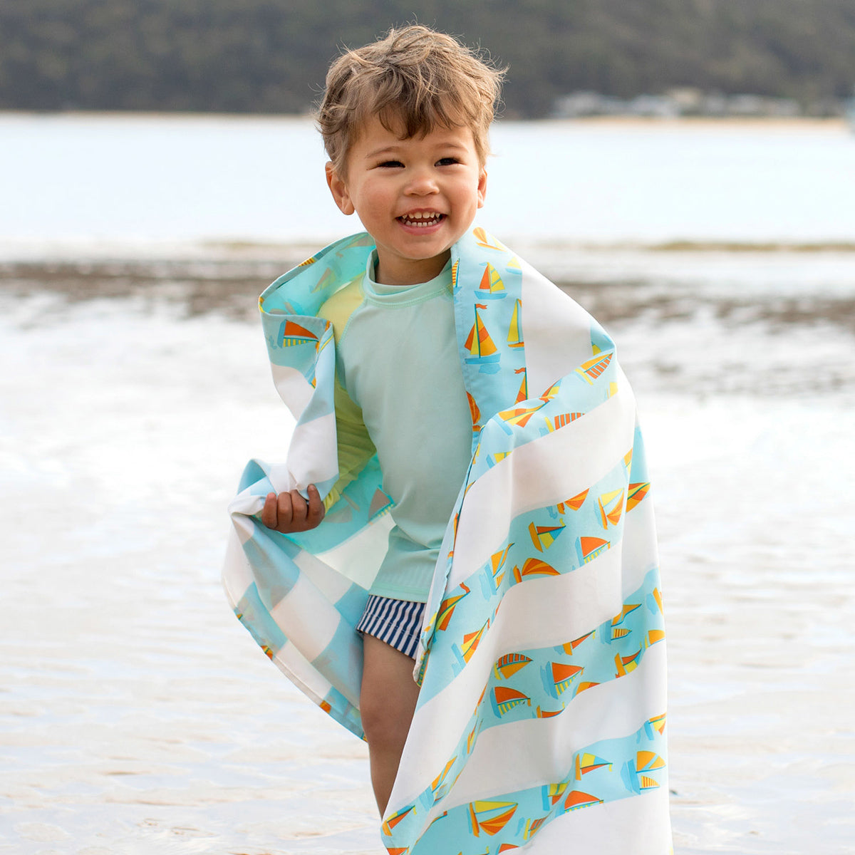 Beach Towel Polyester and CottonSoft and Quick DryYoga Sportsmen Beach  Towel Kids (D, One Size) : : Home