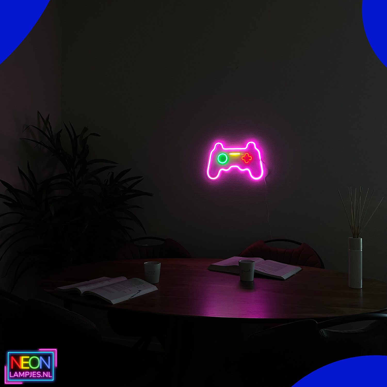 Neon Lamp - Game Controller Roze - Incl. Ophanghaakjes - Neon Sign - 28 x 41 cm