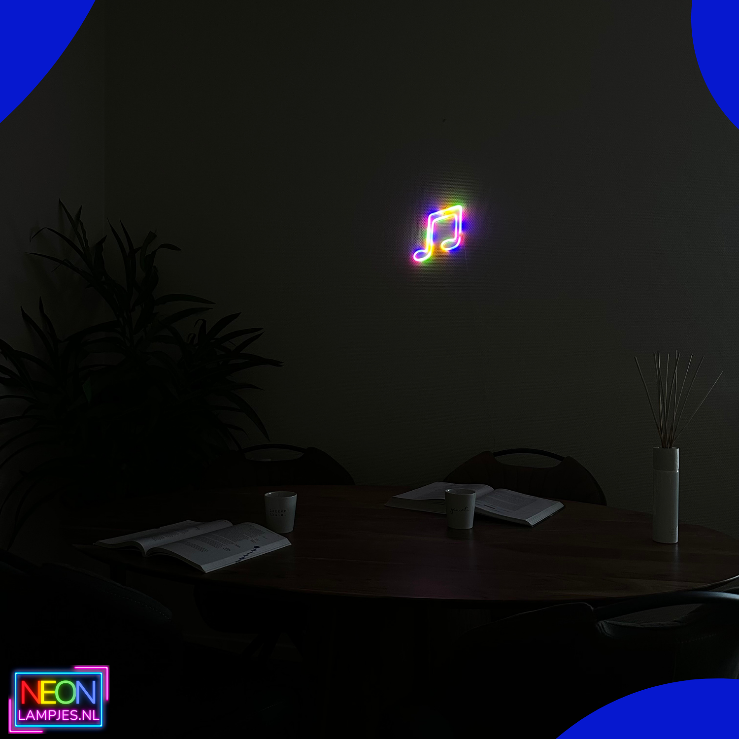 Neon Lamp - Muzieknoot Multicolor - Incl. 3 Batterijen - 20 x 19 cm