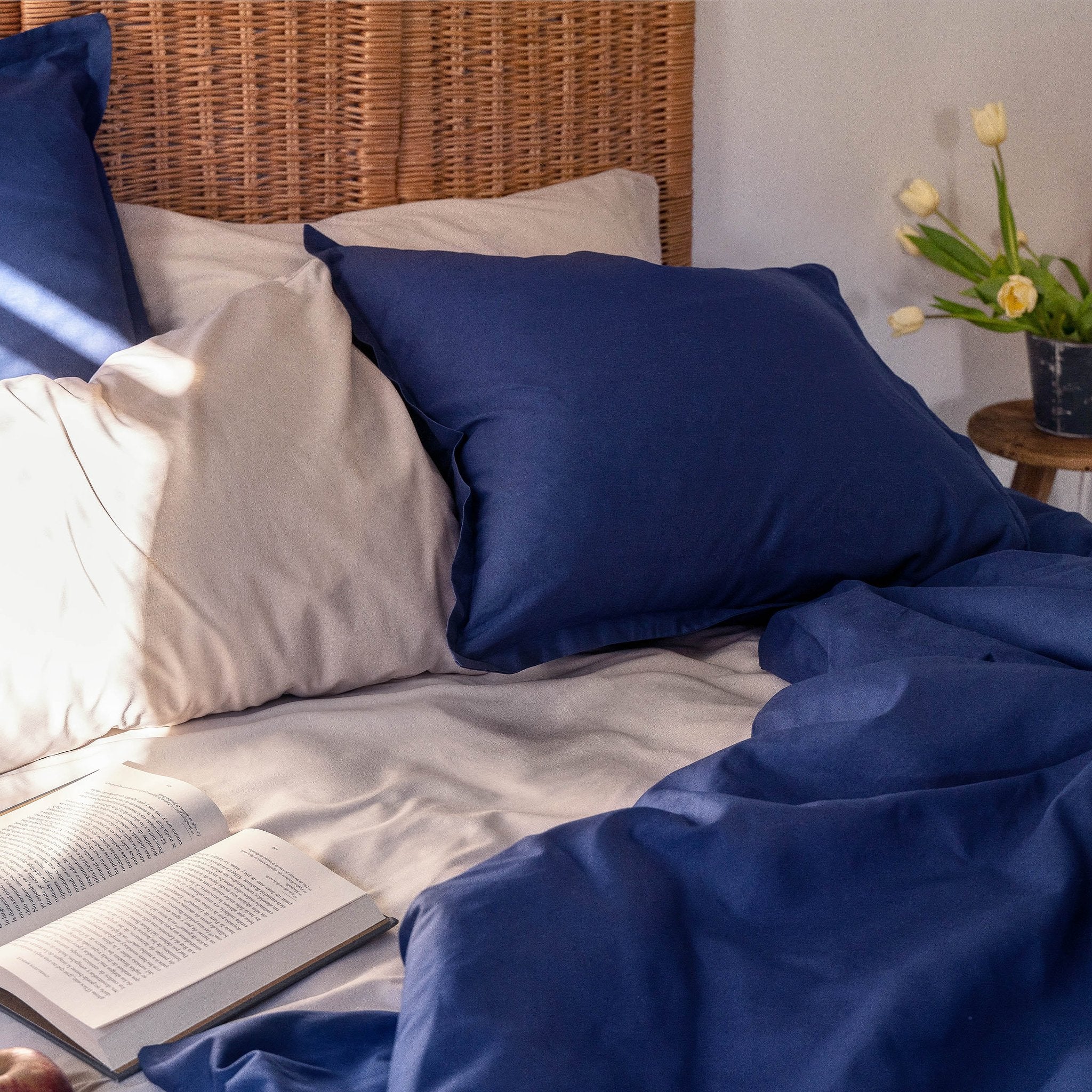 Happy Friday Duvet cover Basic 220x220 cm (Double) Navy