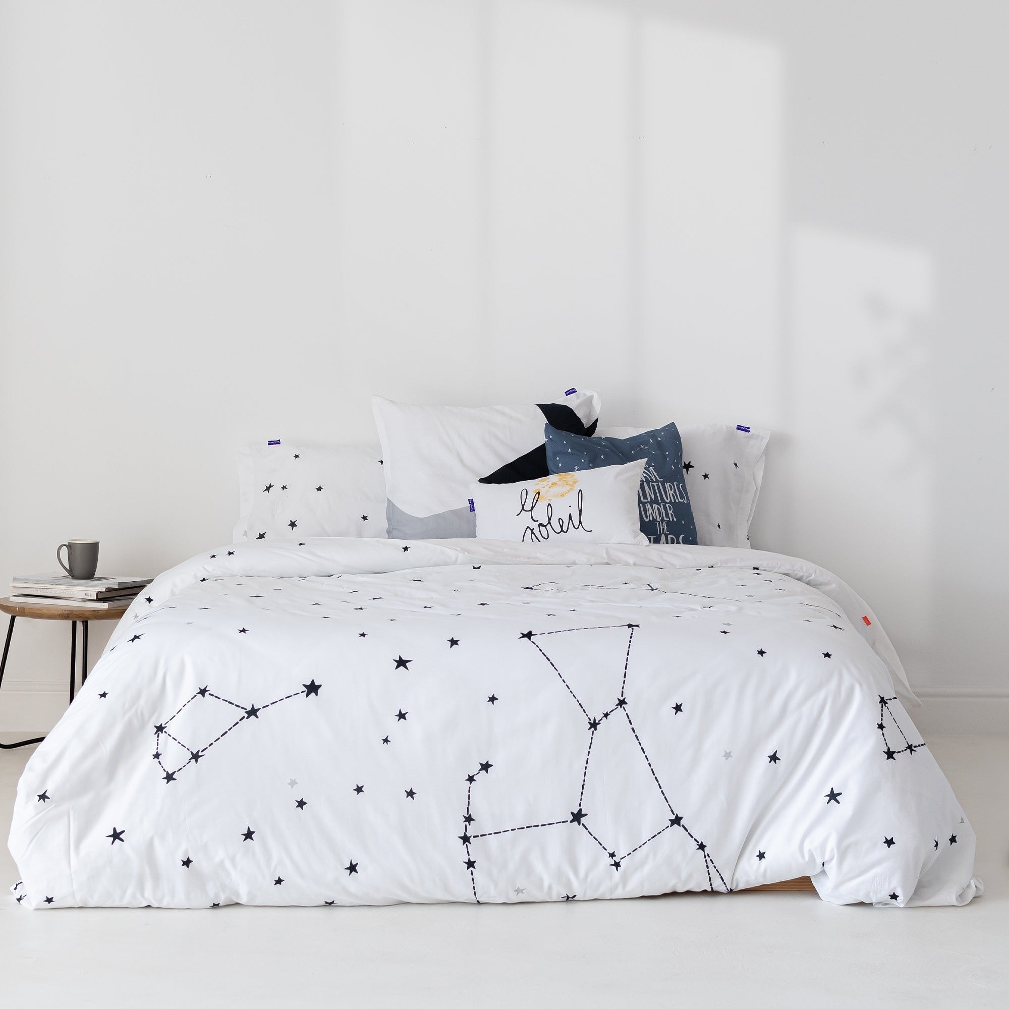 Happy Friday Duvet cover Constellation 135/140x200 cm (Single) Multicolor