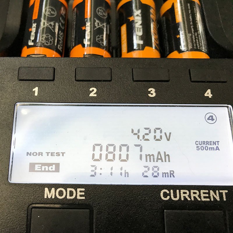 4 x Li-ion batteries with 3.7 volts, min. 700mAh, typically 760mAh, max. 820mAh capacity including b