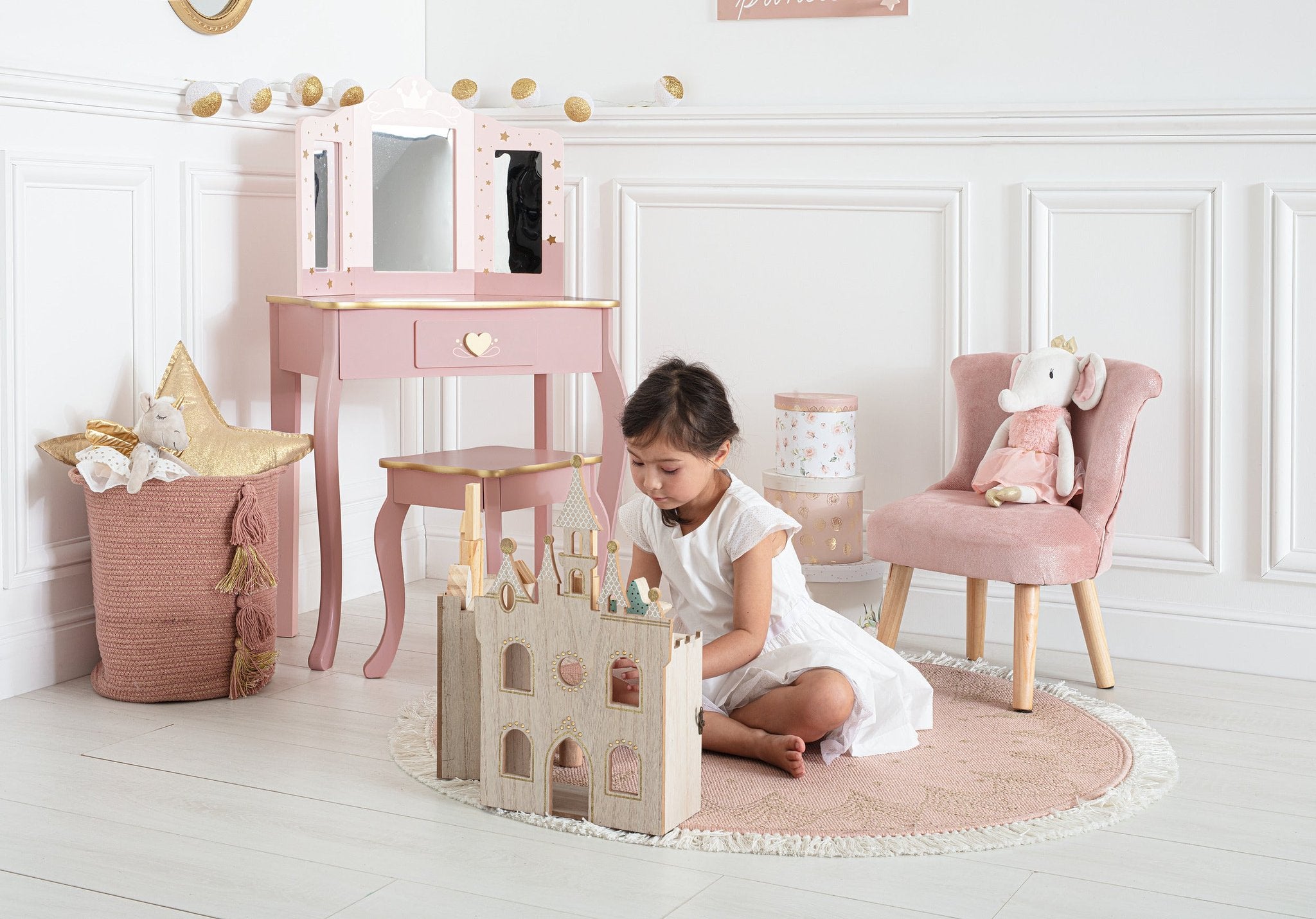 Atmosphera Kids Sisi Kaptafel - tafel hartje met krukje - roze met gouden afwerking