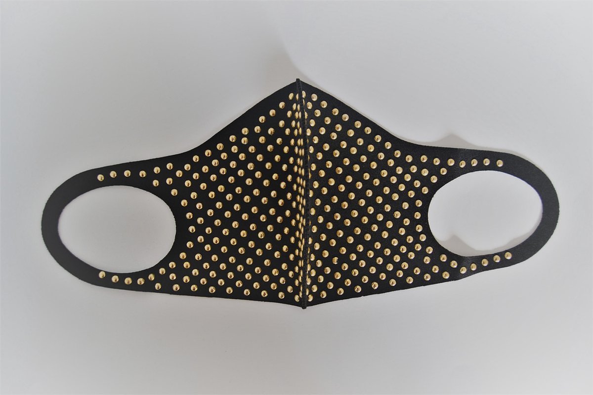 Comfort Face Mask zwart studs goud 100% katoen - Mondmasker - Mondkapje - Herbruikbaar & wasbaar - U