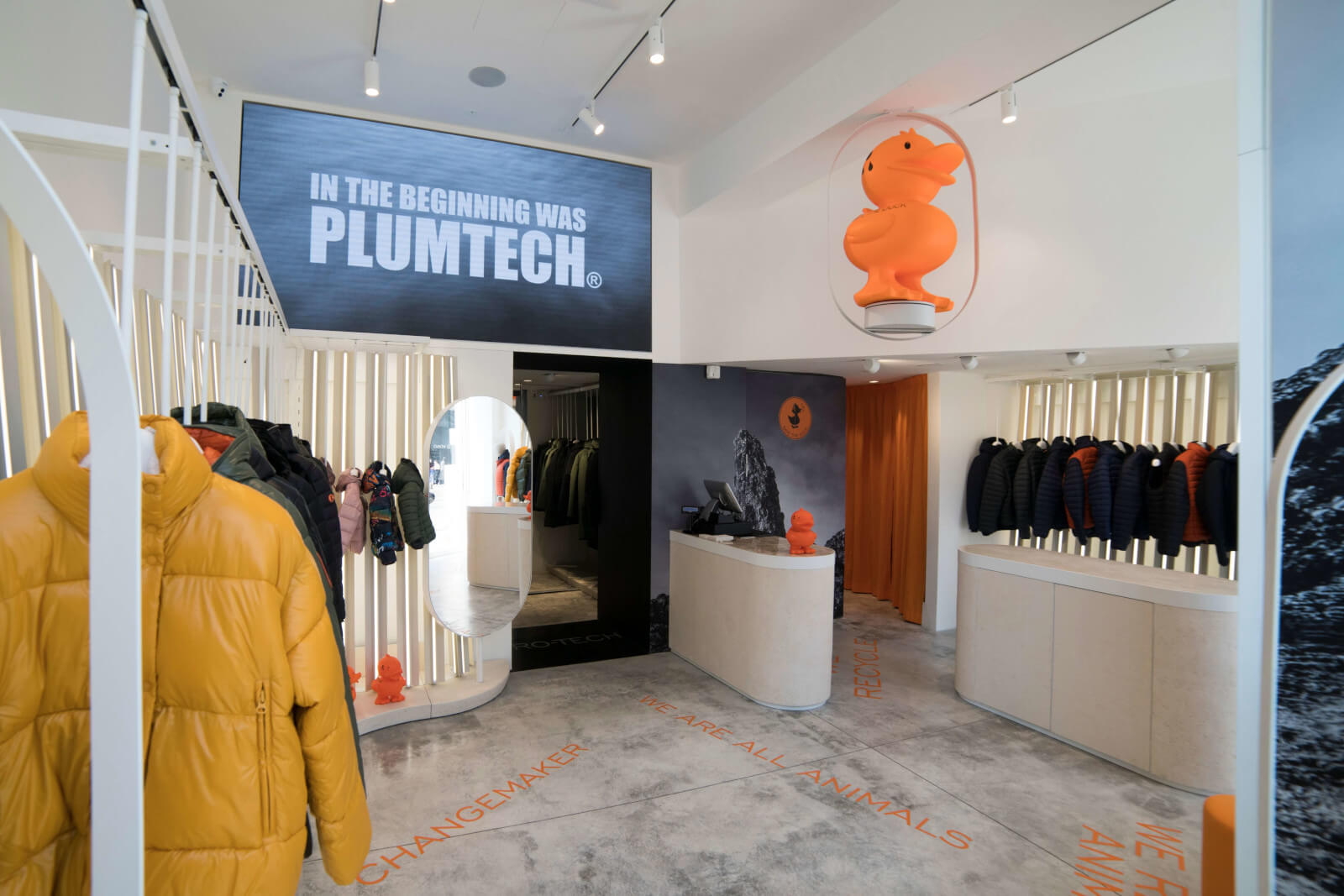 SAVE THE DUCK OPENS IN ST.MORITZ 