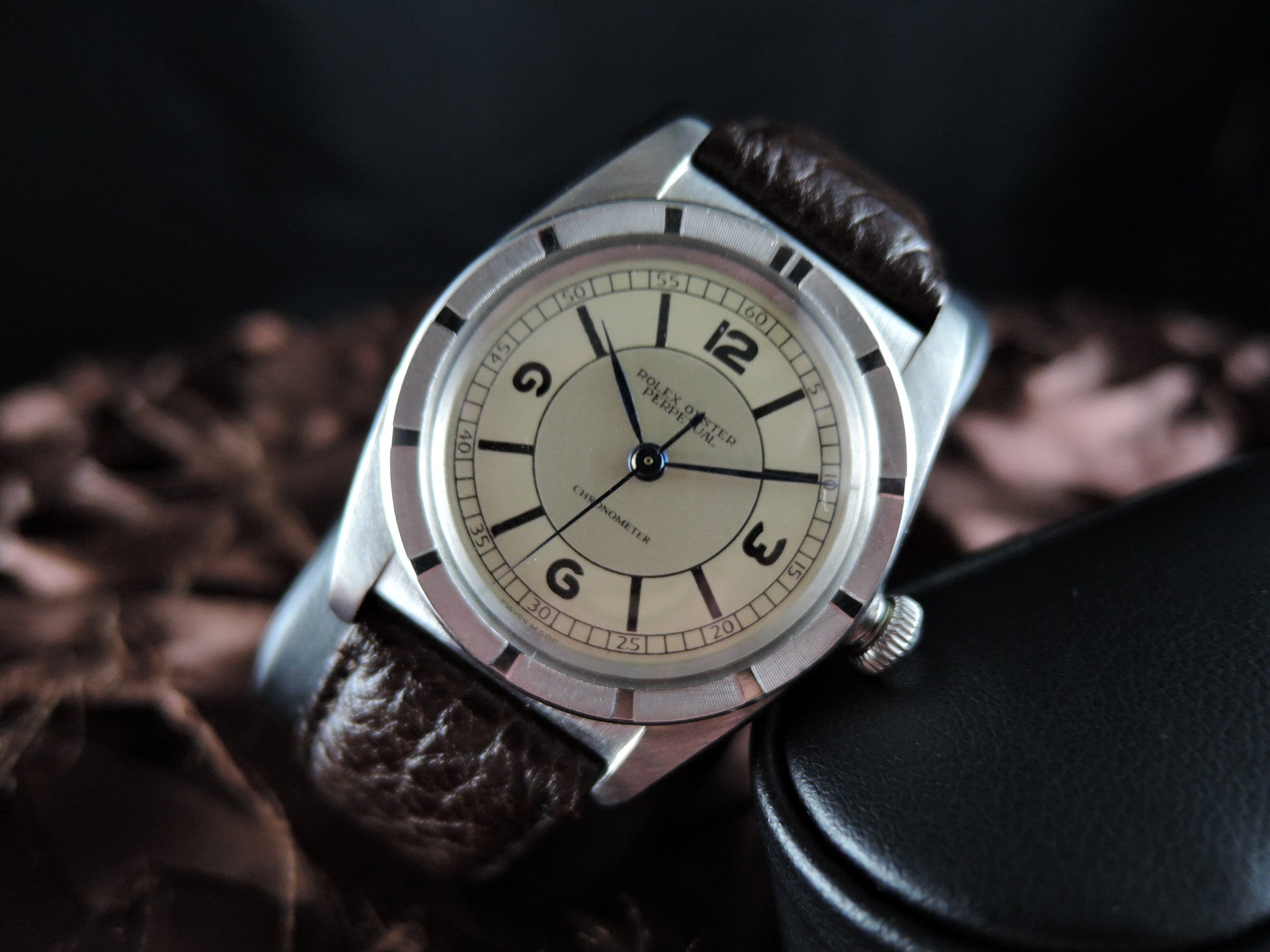 1945 Rolex BUBBLEBACK 3372 with Original Dial and Blue Hands | Alex Pig ...