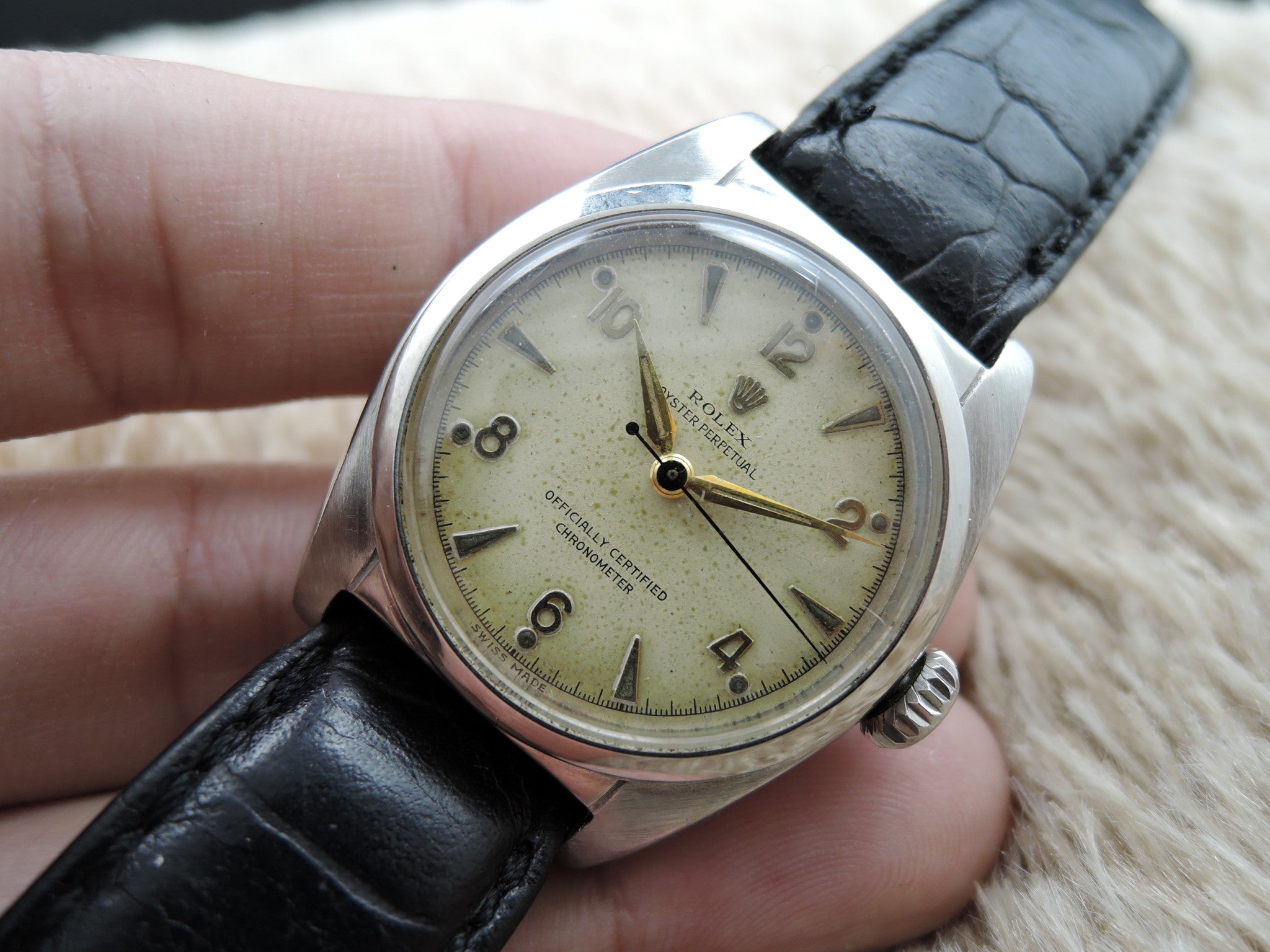 1950 Rolex BUBBLEBACK 6050 with Original Arabic Dial | Alex Pig Timepieces